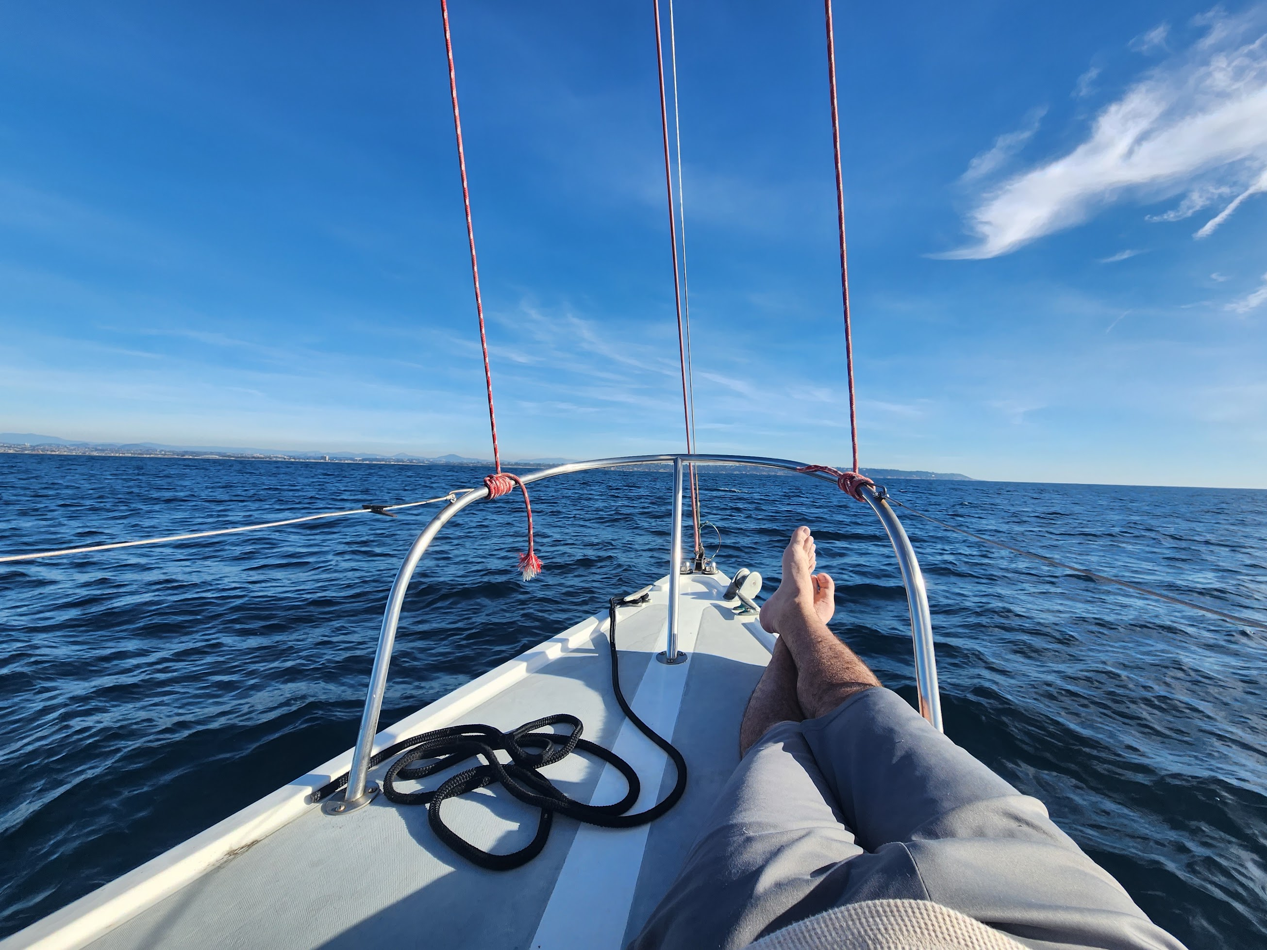 View over the bow of the Cal T/4 while offshore
